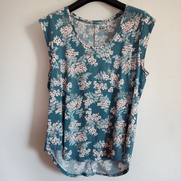 Ladies SZ L Loft By Ann Taylor Green Floral T-Shirt - Picture 1 of 3